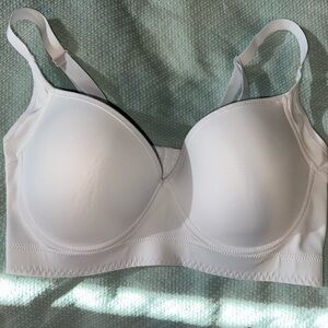 Shapely Back Smoothing Shaping Bra